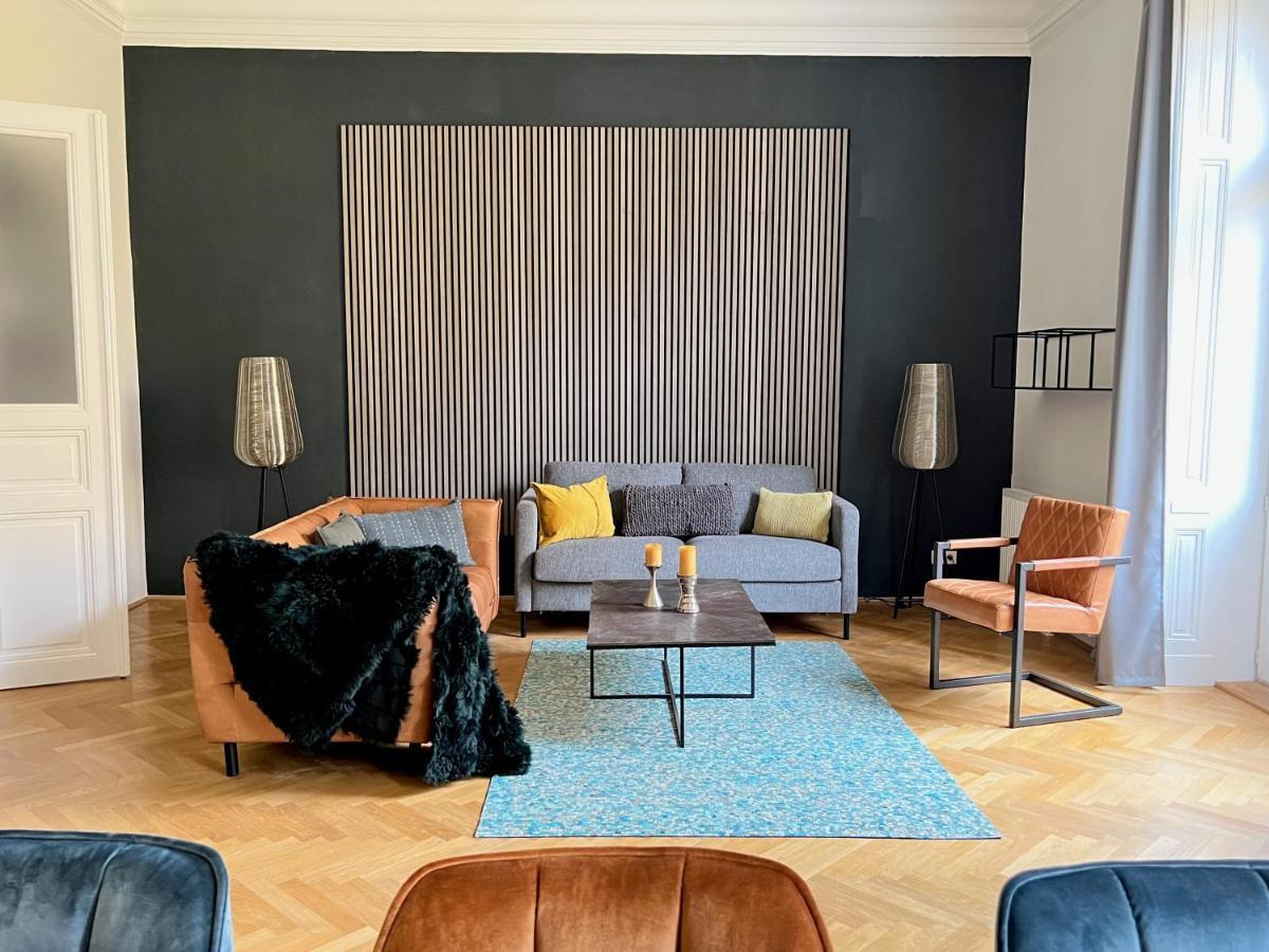Belle Art Design Im Herzen Von *